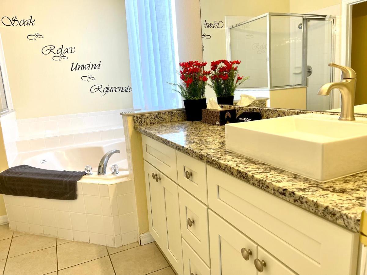 קיסימי Disney Dream With Hot Tub, Pool, Xbox, Games Room, Lakeview, 10 Min To Disney, Clubhouse מראה חיצוני תמונה