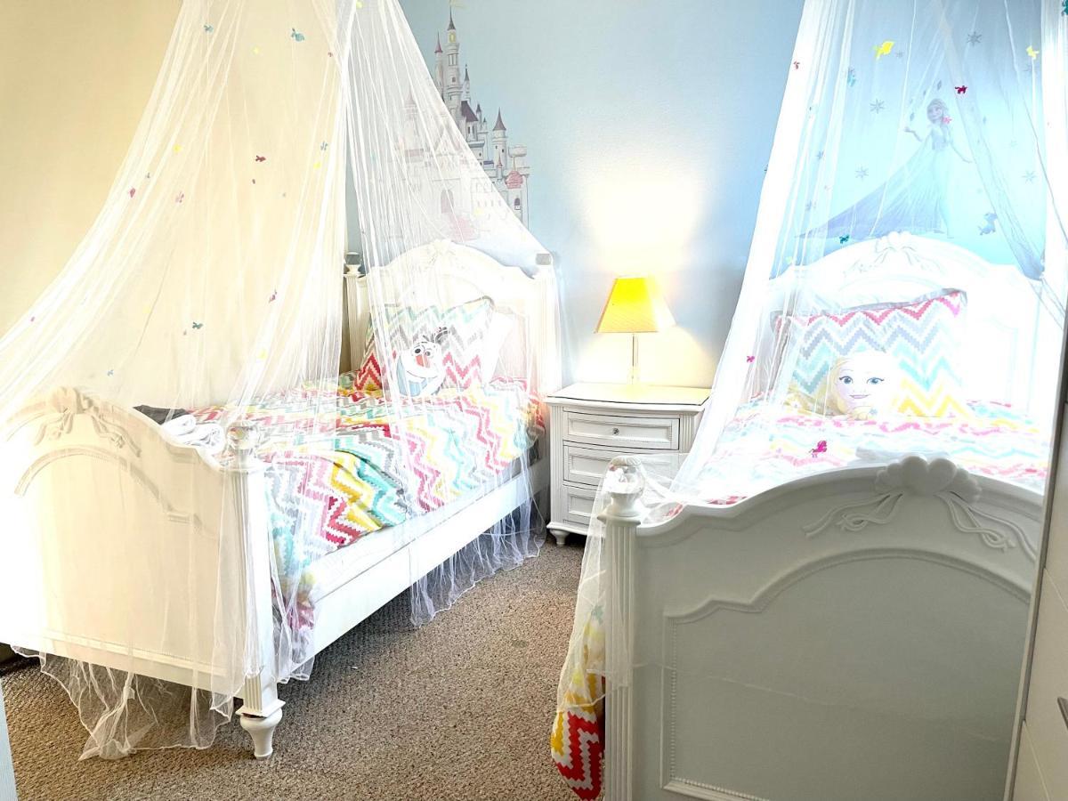 קיסימי Disney Dream With Hot Tub, Pool, Xbox, Games Room, Lakeview, 10 Min To Disney, Clubhouse מראה חיצוני תמונה